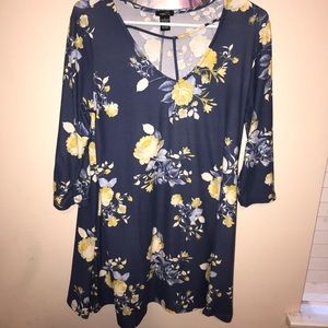 A very pretty floral dress!